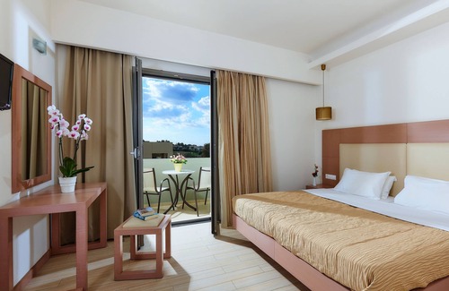 Panormos Hotel | Panormo Beach