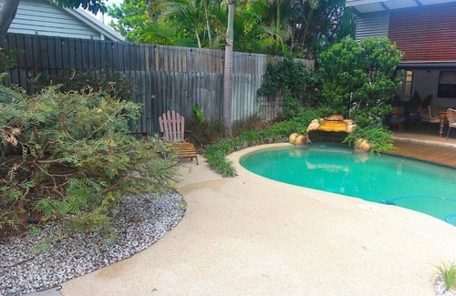 Torquay Villa | Pantai Indah (Beautiful Beach) Villa, Hervey Bay