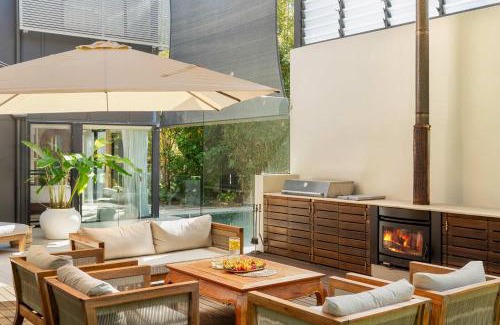 Wurtulla House | Pantai Villa on the beach