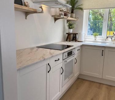 Woodbridge House | Pantiles