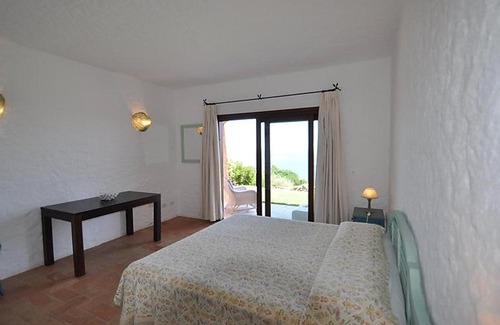 Pantogia House | Pantogia Villa Sleeps 9 Pool Air Con WiFi