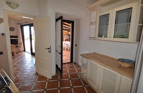 Pantogia House | Pantogia Villa Sleeps 9 Pool Air Con WiFi