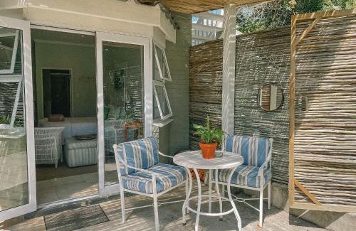 Knysna Apartment | Panzi Garden Suite