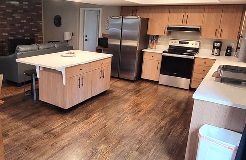 Munds Park Cabin | Papago Pines - 5 bedrooms, EACH WITH ATTACHED EN SUITE BATHROOM & Smart TV