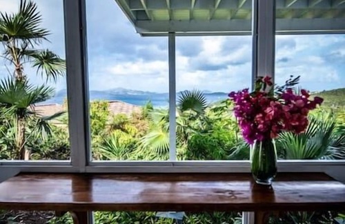 Estate Enighed Apartment | Papaya Suite at Sunset Serenade