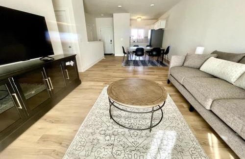 Papillion House | Papillion The White Pine Modern Spacious with Garage