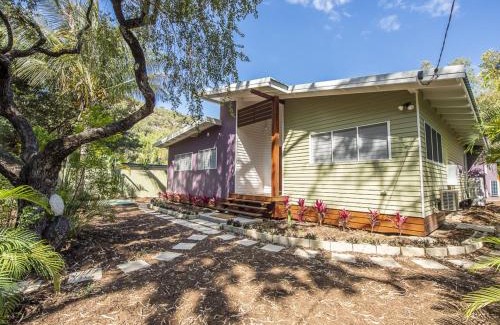 Horseshoe Bay House | Papillon Bleu