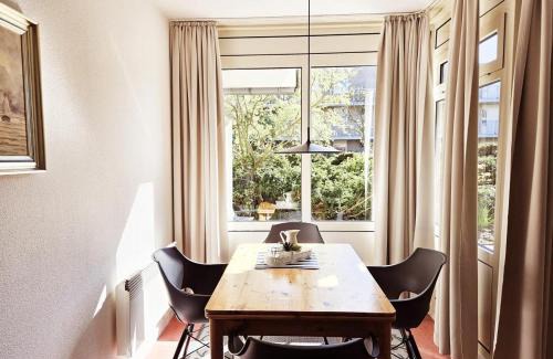 Municipality of Ameland Apartment | Paradijsje 23 Ameland - Erdgeschosswohnung mit Terrassenausrichtung nach Süden für bis zu 4 Personen, strandnah