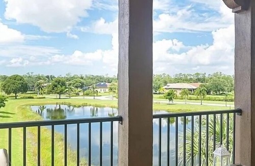 Biggar Condo | Paradise awaits you in this beautiful 3br waterfront condo
