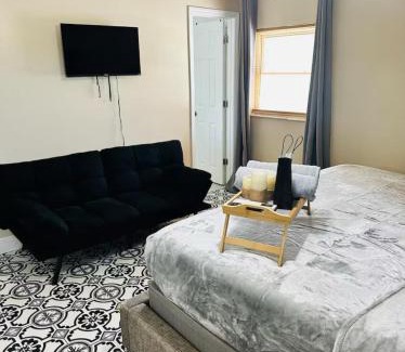 Bay Crest Park Apartment | Paradise Beach