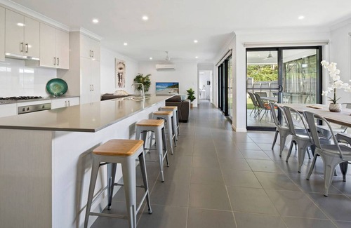 Jubilee Pocket House | Paradise by the Port, Close To Town, Sleeps 8