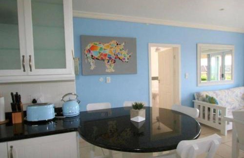 Paddock Apartment | Paradise By The Beach - 1 Mzimayi