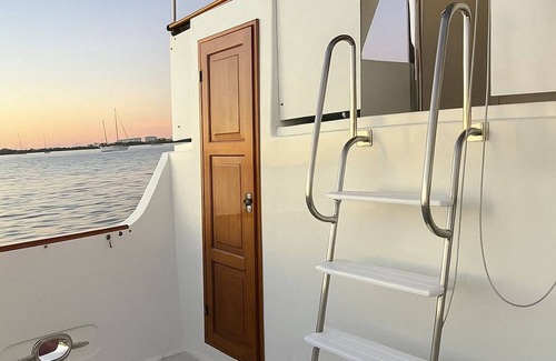 Recinto Portuario Boat Rental | Paradise Found| Unique 2BR Yacht, sleep 6