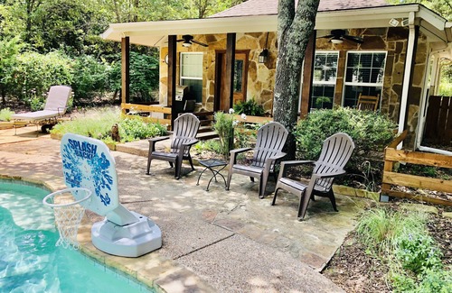Weatherford Cottage | Paradise in the country. Guest house with pool. Pet friendly. No cleaning fees.