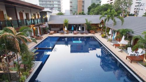 Pattaya Hotel | Paradise Land Resort