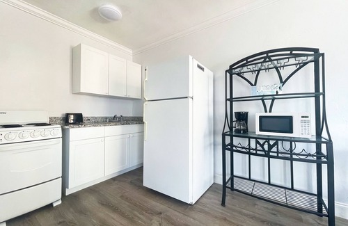 Hollywood Apartment | Paradise Oceanfront HBH