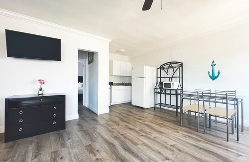Hollywood Apartment | Paradise Oceanfront HBH