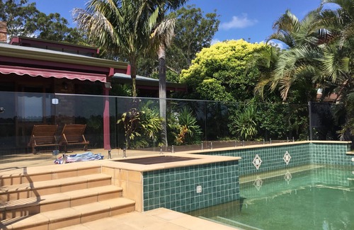 Riverside House | PARADISE ON THE RIVER SIDE