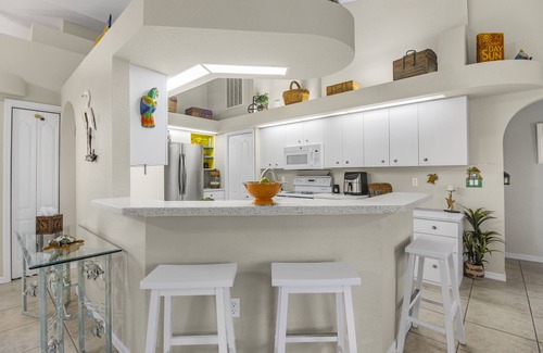 Charlotte Park House | Paradise Palms