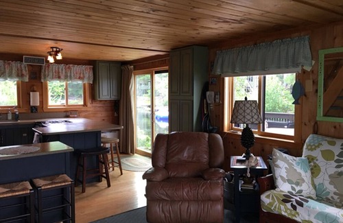 Gray Cottage | Paradise Point - where memories are made!