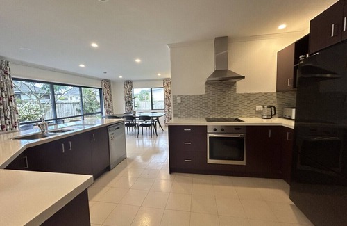 Ruakaka House | Paradise Shores Ruakaka Beach 600m Walk to the Beach