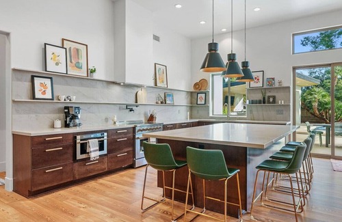 Paradise Valley Village House | Paradise Villa: Modern Luxe Home