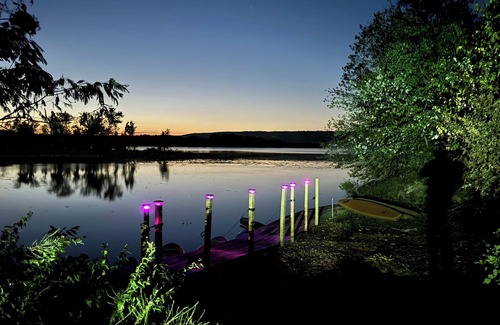 Centerville Cabin | Paradiso sunrise waterfront cabin sleeps 10 with large open room and AC, WiFi
