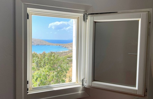 Delfini House | 'paraside' Seaside Villa in Delfini Says Netflix