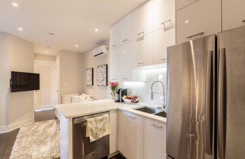 Mile End Apartment | Parc Avenue Lofts