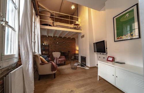 Toulouse City-Centre Apartment | Pargaminières by Yumē