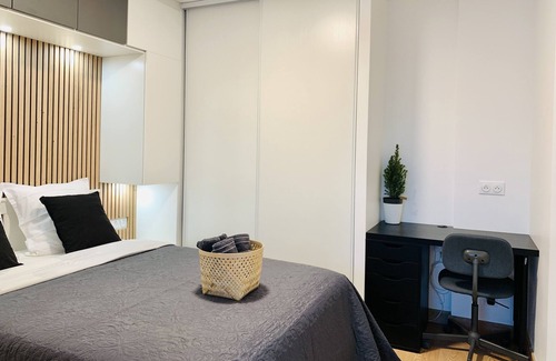 Quartier de Javel Apartment | Paris 15th, near Eiffel tower, Pompidou Hospital, view direct on Citroen Parc