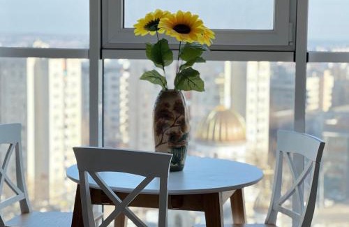 Chisinau Apartment | Paris Evening