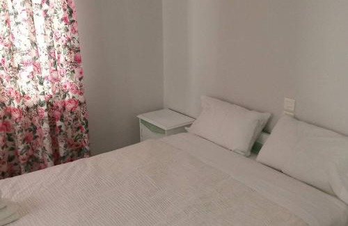 Patras Apartment | Paris house 3