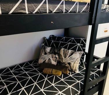 Project 8 Apartment | Paris Theme Near Trinoma SM North LRT Roosevelt SNR Congressional Free Netflix Fast Internet