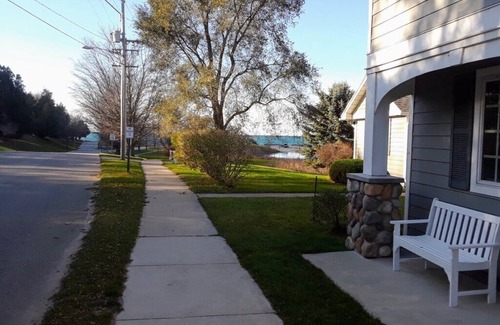 Empire House | Park Place Guest House 600 feet from Lake Michigan Beach