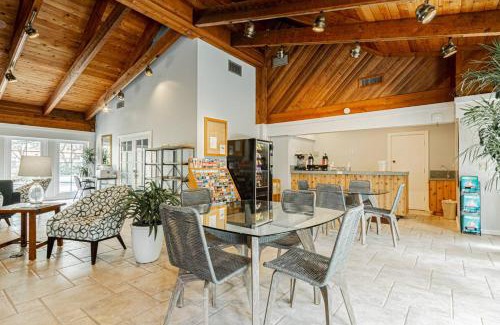 Park Shore House | Park Shore Resort, 1st Floor, Bldg.H
