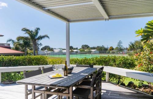Pauanui House | Park View Lockwood - Pauanui Holiday Home