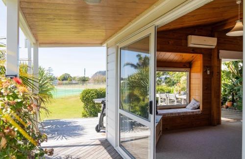 Pauanui House | Park View Lockwood - Pauanui Holiday Home