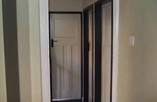 Bloxwich House | Parkdale-2 Bedroom House in Sheldon Birmingham