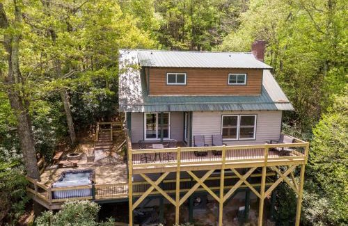 Panorama Estates House | Parkway Hideout
