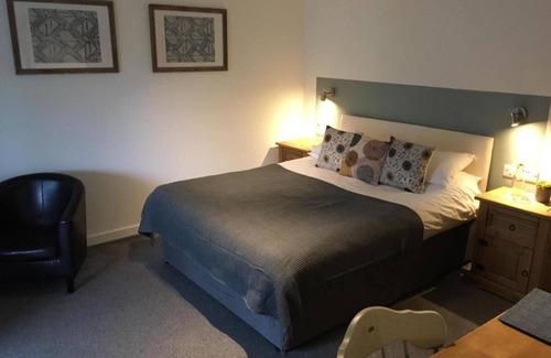South Perrott Hotel | Parrett Hotel