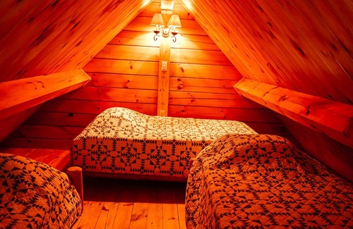 Newfoundland Cabin | PA’s Largest Organic Maple Farm Glamping Experience
