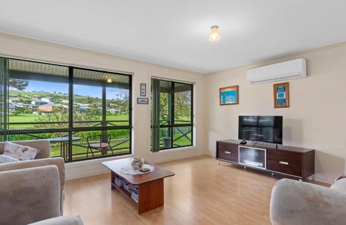 Carrickalinga House | Pascalinga 38 Carrickalinga Road