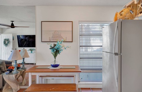 Pass-a-Grille Condo | Pass-A-Grille Beach St Pete Beach Condo 1/1 #1