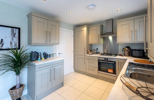 Ludwel House | Pass the Keys | Contemporary 2 bedroom home