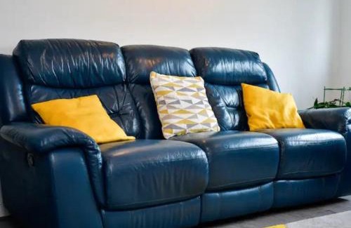 Century Wharf Apartment | Pass the Keys Spacious Cardiff Bay Apartment