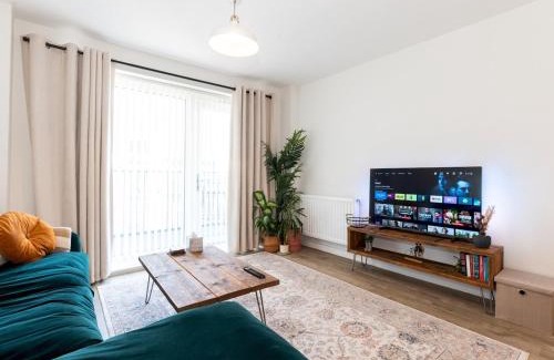 Charlton Apartment | Pass the Keys Stylish Flat Near Charlton Station