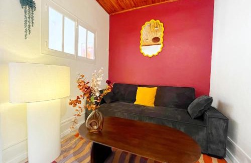 Villette Gare Apartment | Passiflora - appartement 8 personnes - check in h24 - wifi