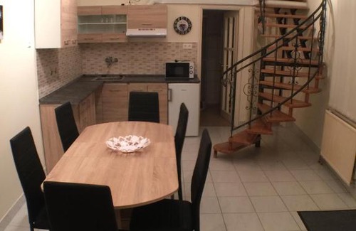 Gyongyospata Apartment | Patavár Panzió Étterem ***