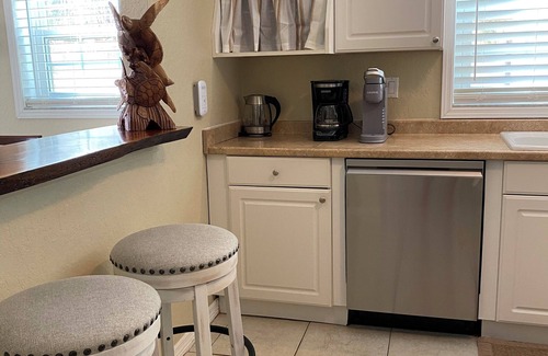 Independence Square Condo | Path to relaxation!